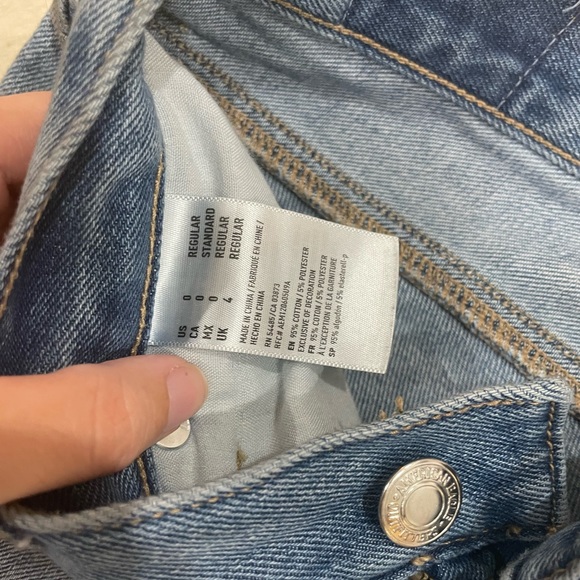 American Eagle distressed mom jeans - Picture 2 of 5